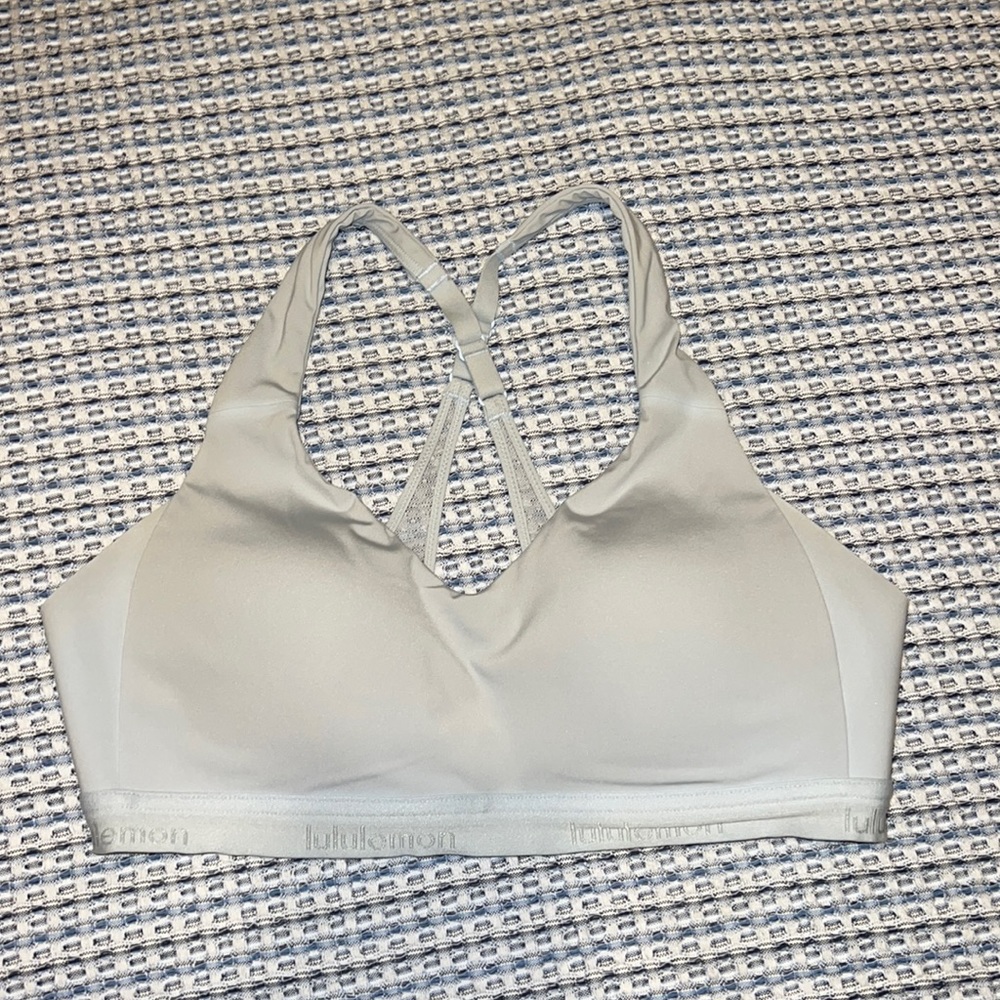 Lululemon Sports Bra 34C - Picture 3 of 5